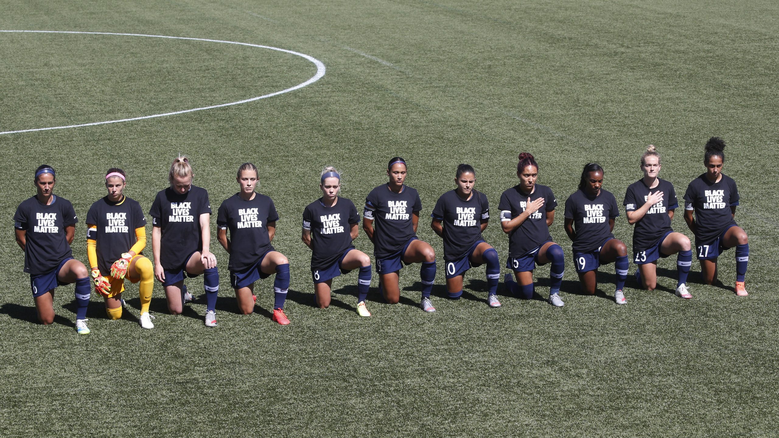 NC Courage players, opponents kneel during national anthem The North