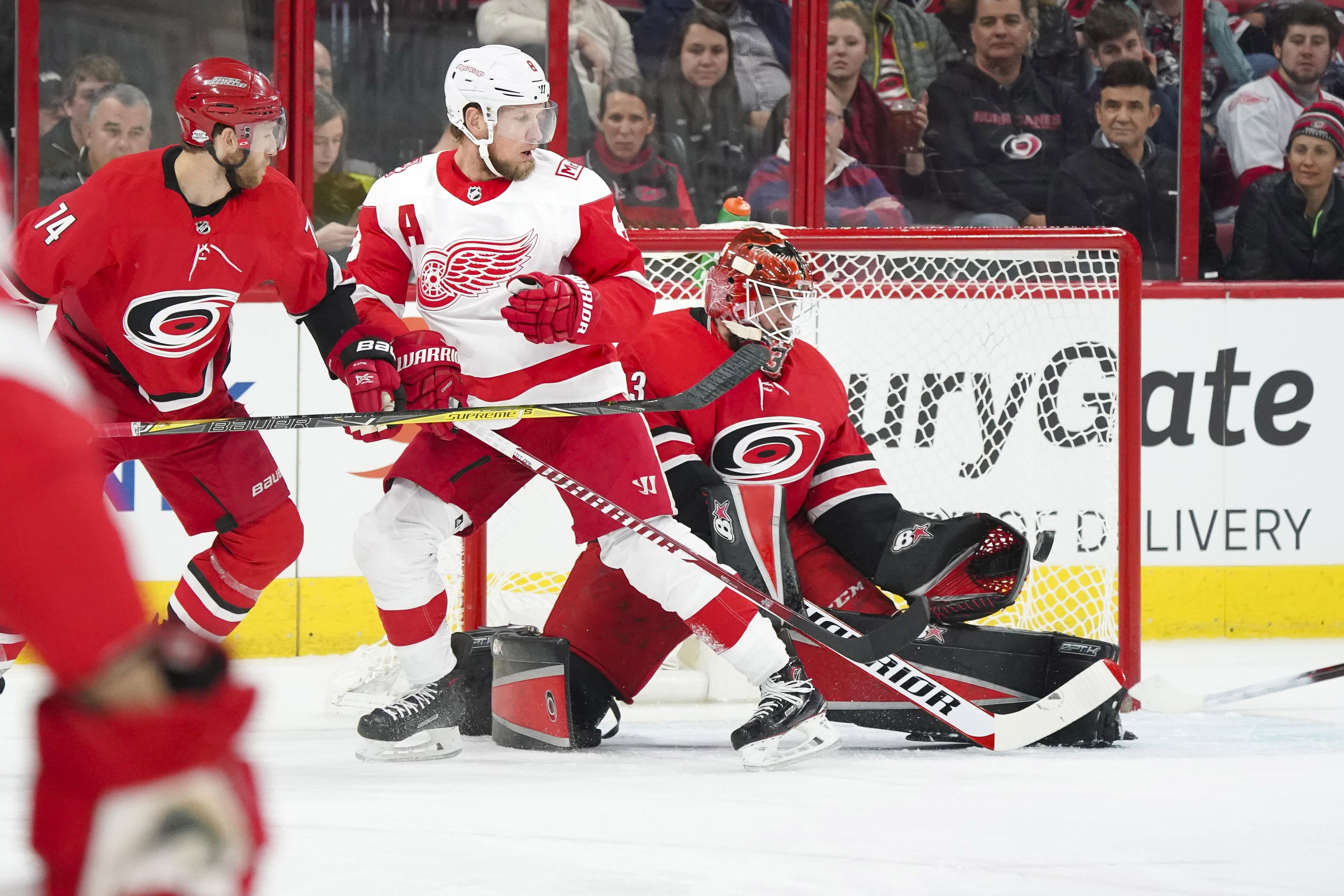 Detroit Red Wings can't muster offense in shutout loss to Hurricanes