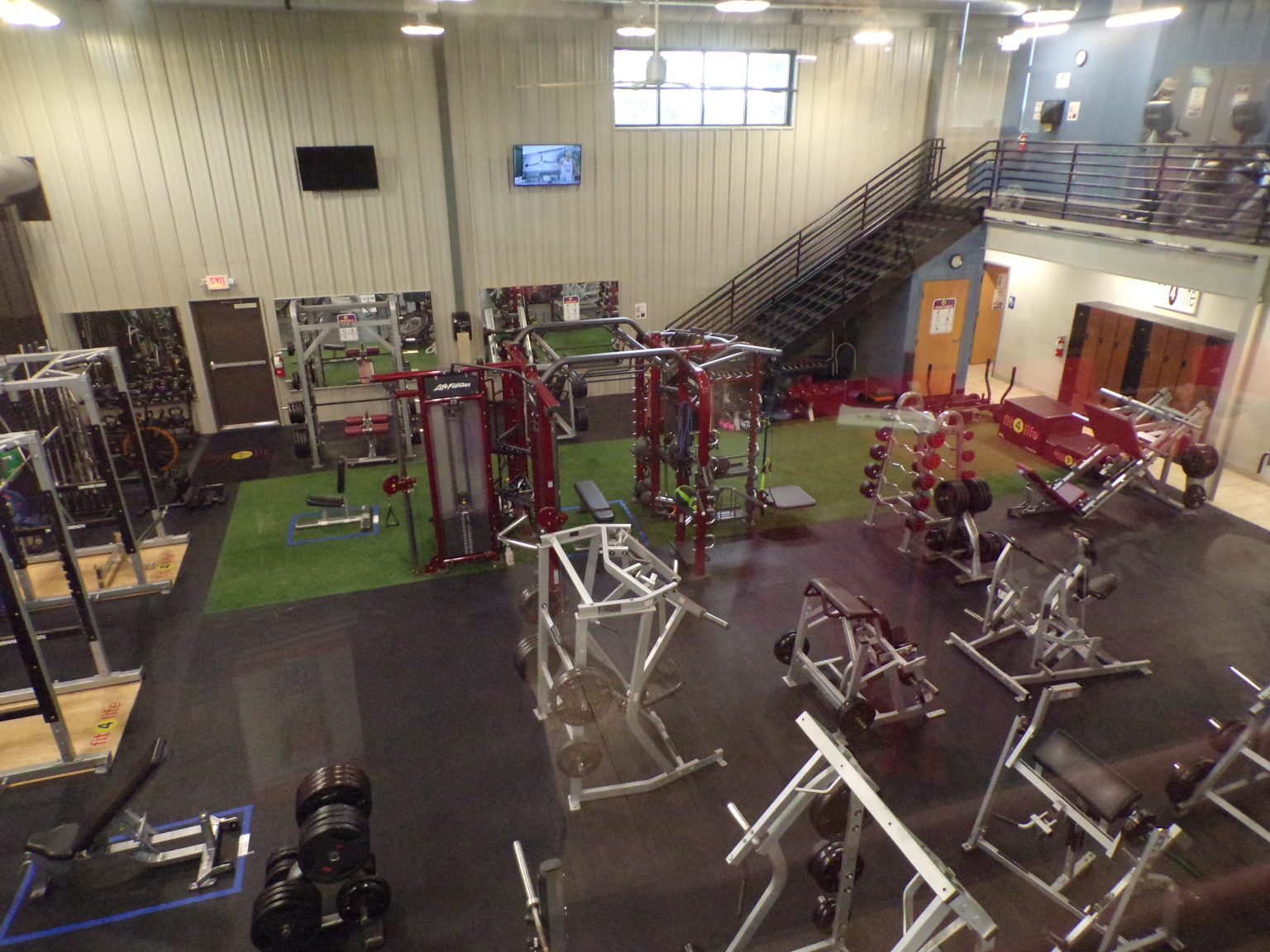 Fitness facility owners meet with Lt. Gov. Forest; say