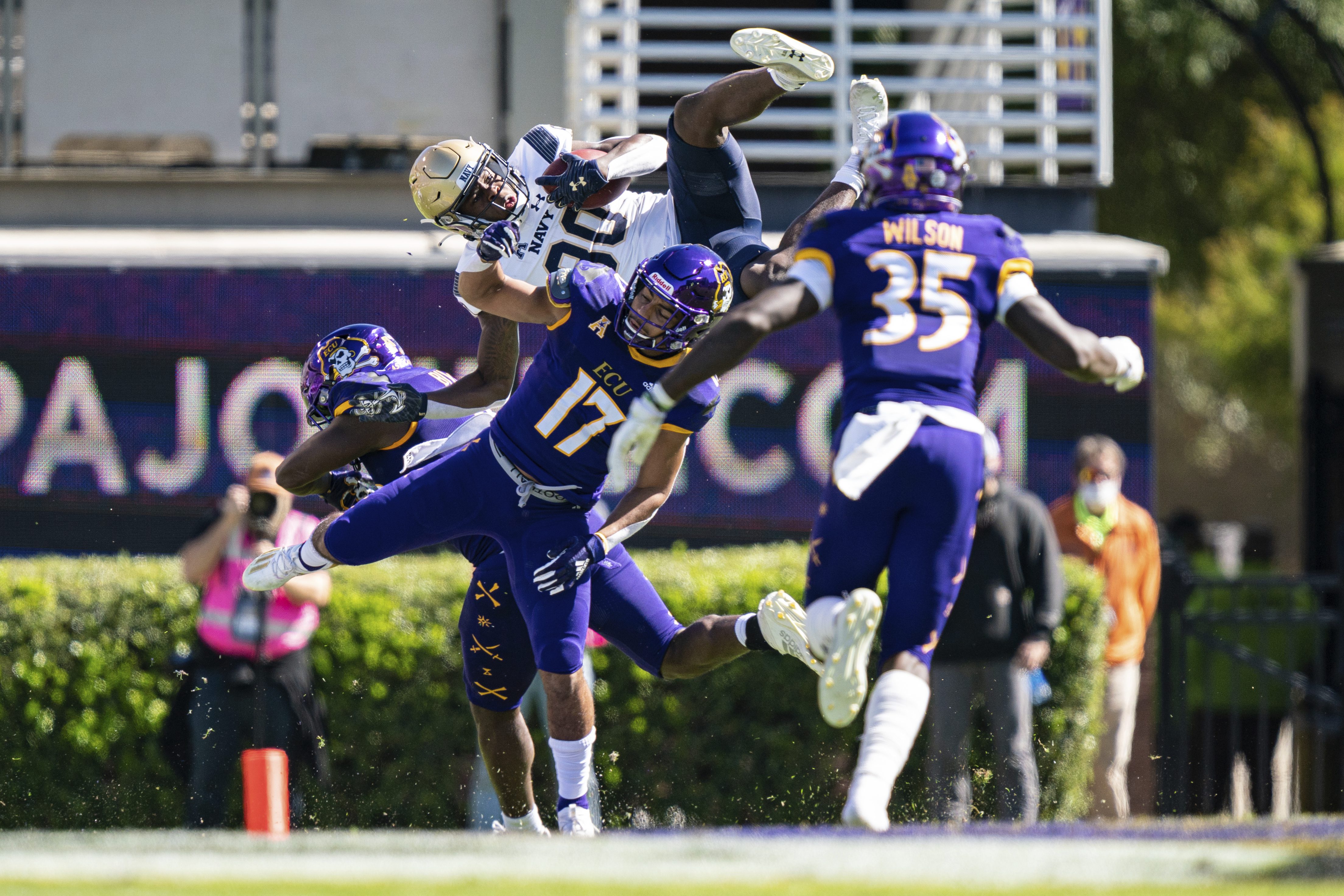 Navy Outlasts East Carolina, 27-23 - East Carolina University Athletics