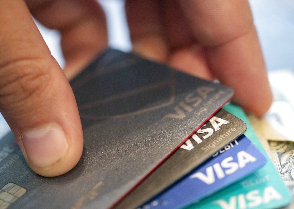 americans-can-pay-their-credit-card-bills-but-for-how-long-the