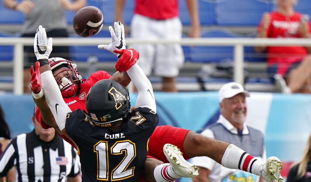 Western Kentucky's Bailey Zappe breaks single-season passing yards