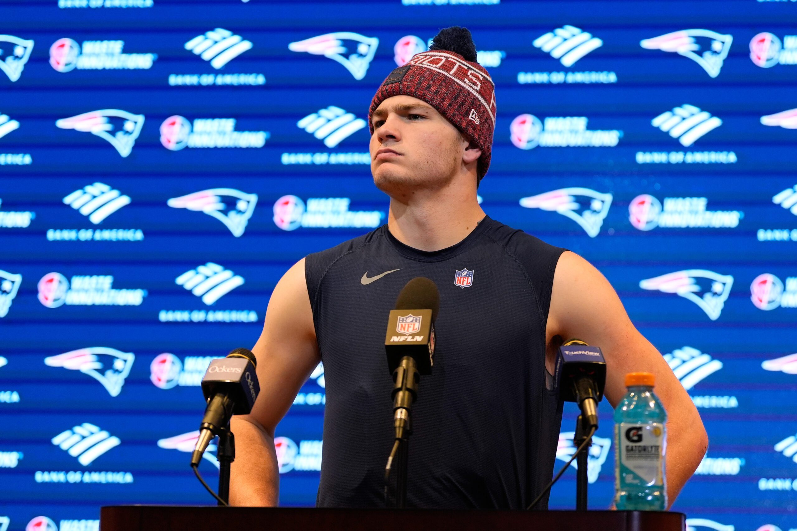 New England singing Maye’s praises