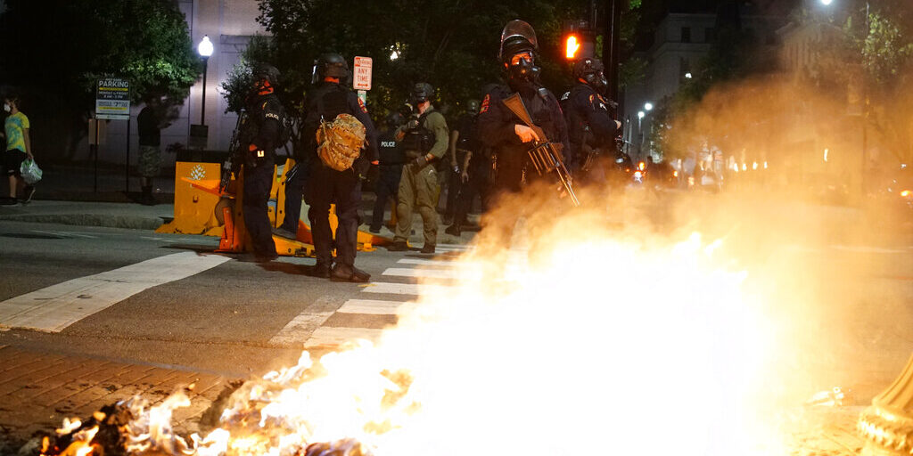 Former law enforcement reveal Cooper evacuated during May 2020 rioting